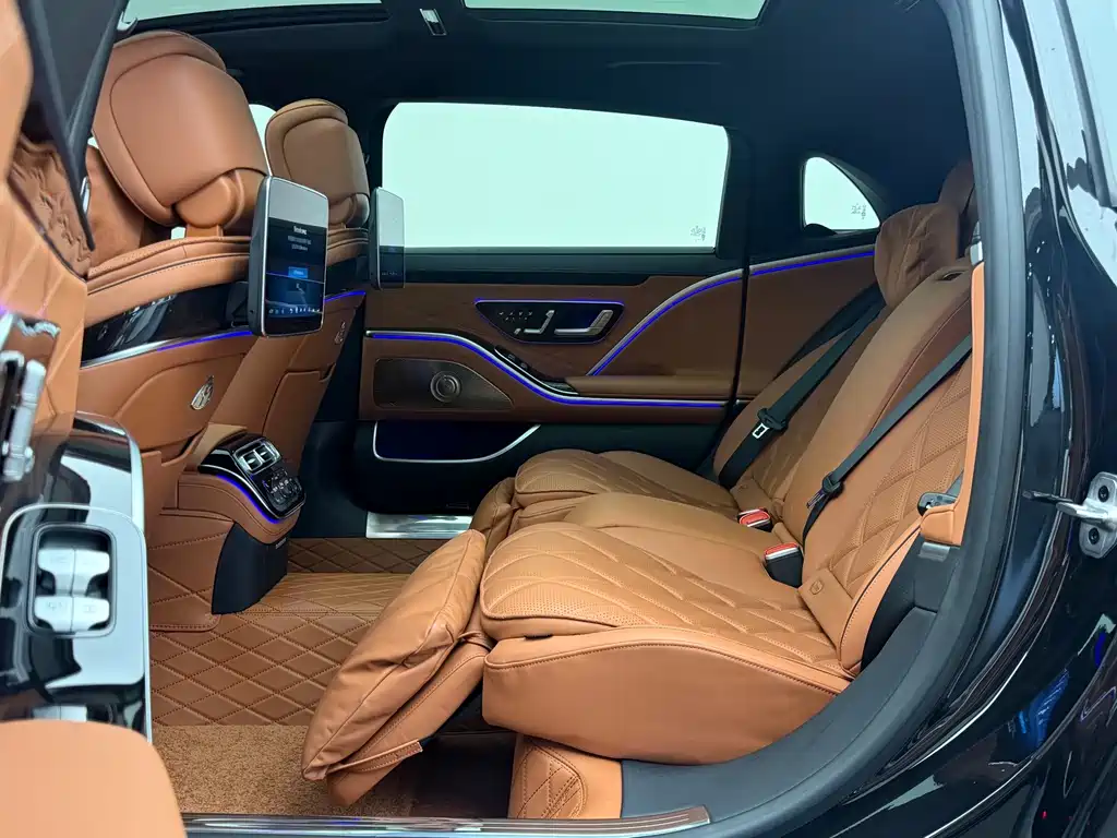 Mercedes-Benz S-Class — миниатюра 13