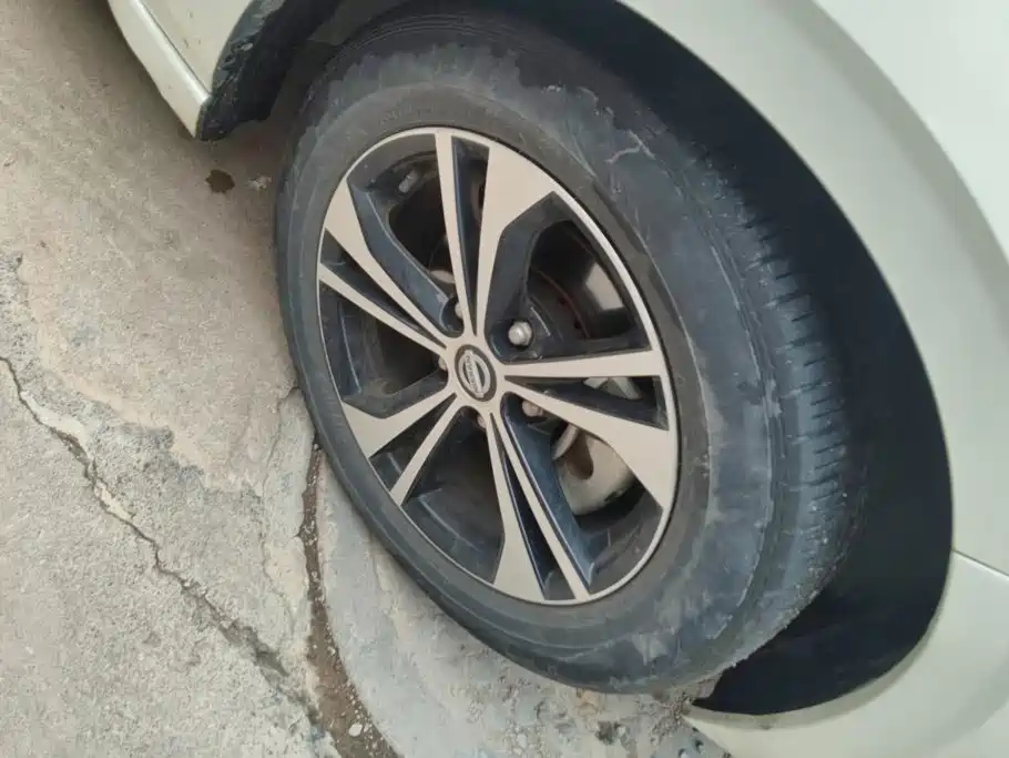 Nissan Sylphy 2021 1.6L XL CVT Enjoy