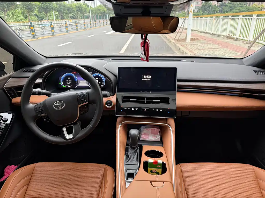 Toyota Avalon 2024 2.5L XLE Luxury