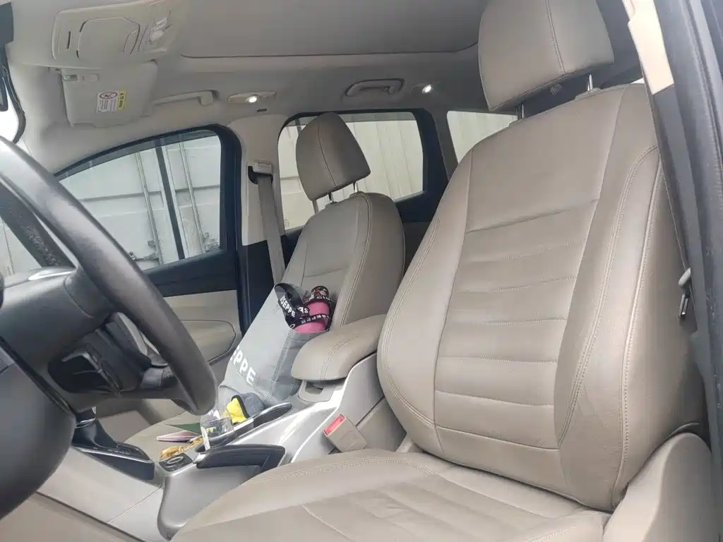 Ford Kuga — миниатюра 11