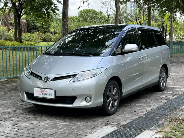 TOYOTA PREVIA 2017