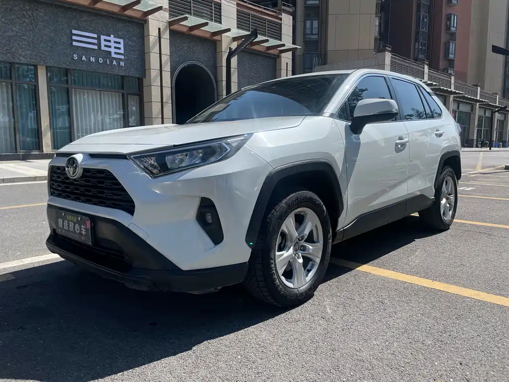 Toyota RAV4 2024