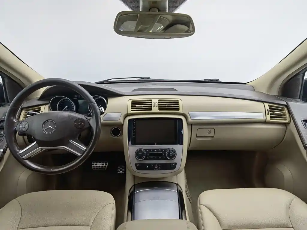 Mercedes-Benz R 2011 R 300 L