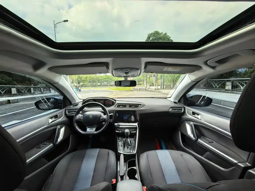Peugeot 308 — миниатюра 5