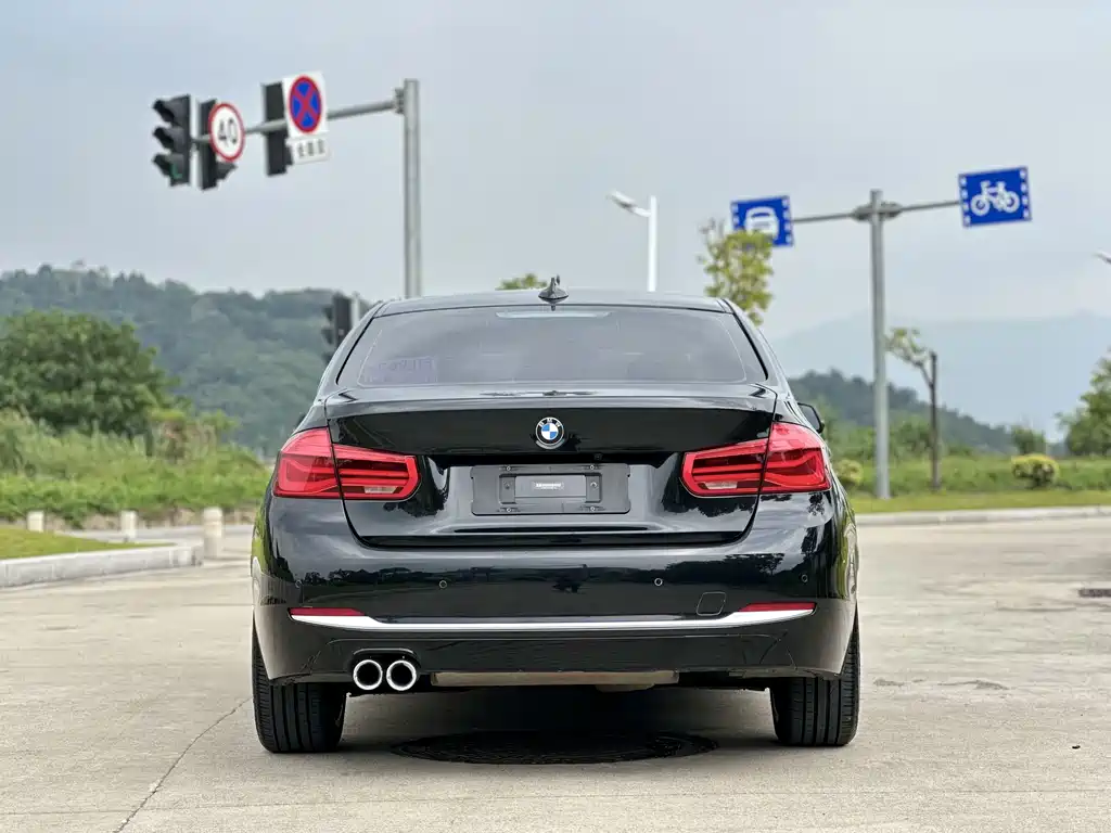 BMW 3 Series — миниатюра 3