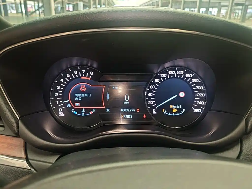 Lincoln MKC — миниатюра 12