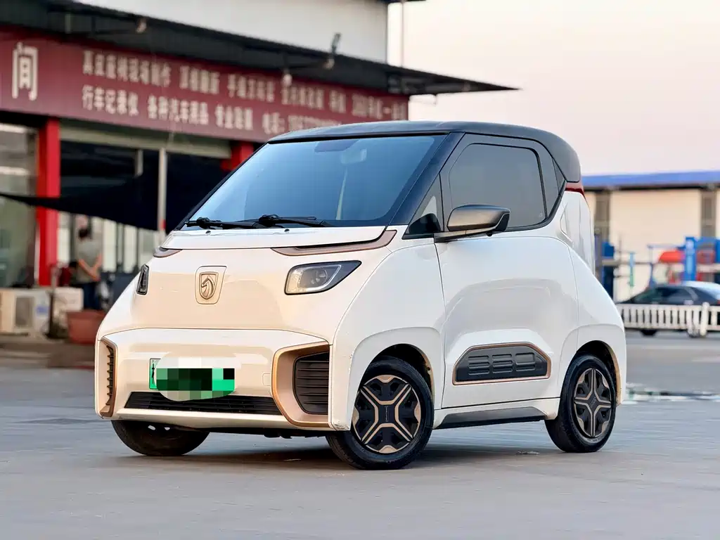 Baojun E200