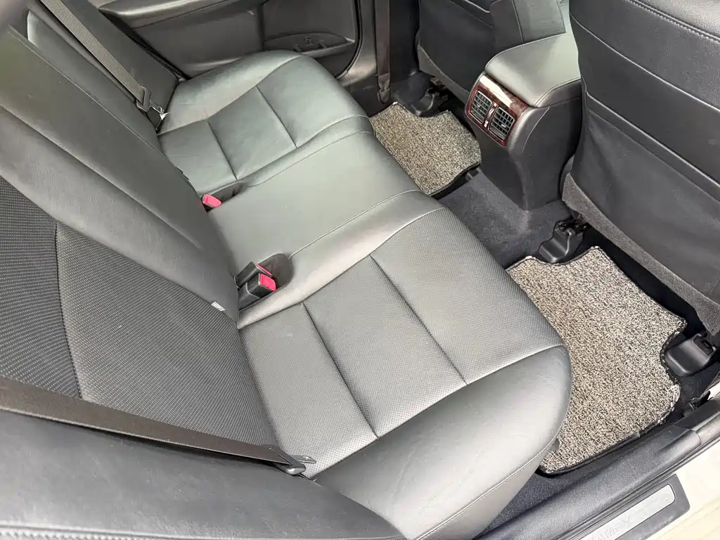 Toyota Camry 2015 2.0G Lead