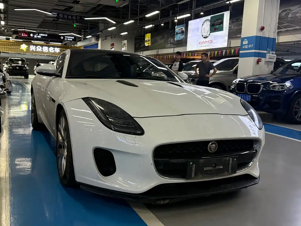 Jaguar F-Type 2019 2.0T