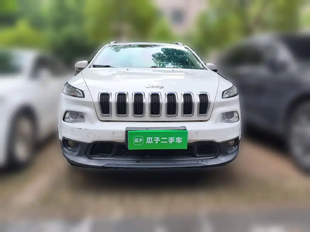 Jeep Cherokee — миниатюра 3