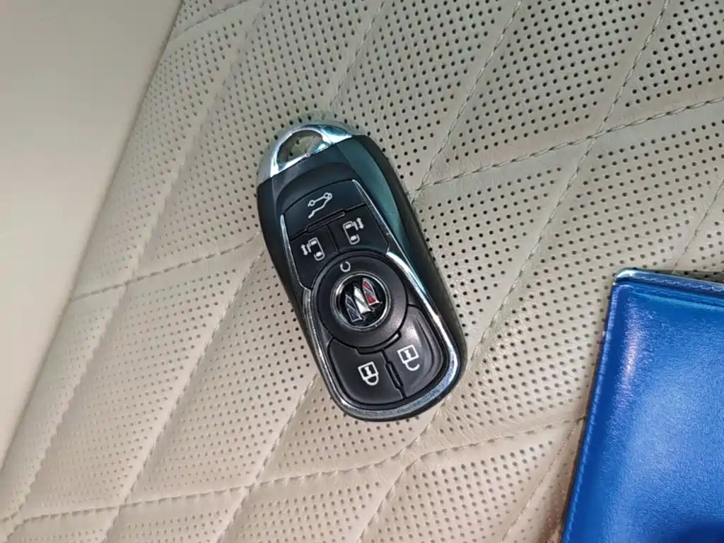 Buick GL8 — миниатюра 9