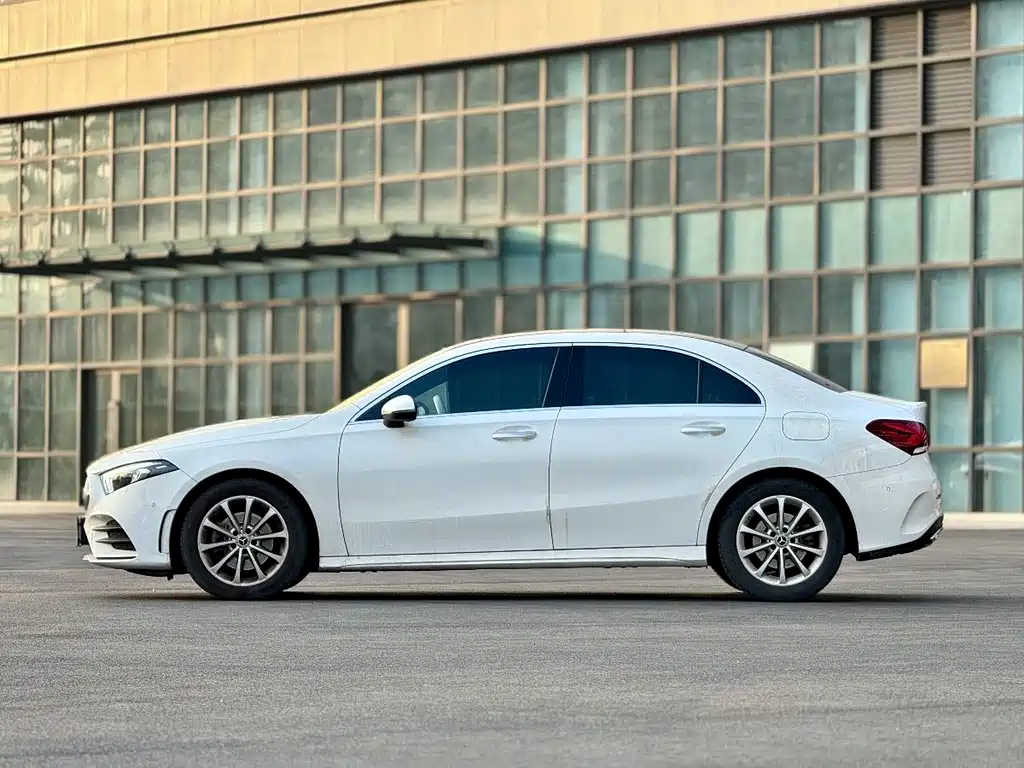 MERCEDES-BENZ A CLASS