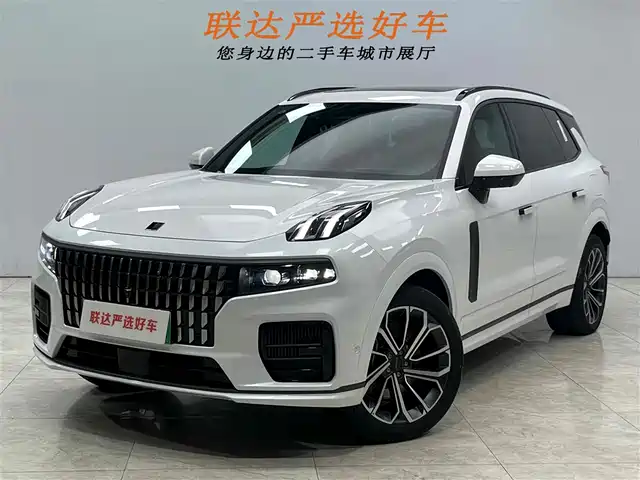 LYNK  &CO. 09 EM P 2025