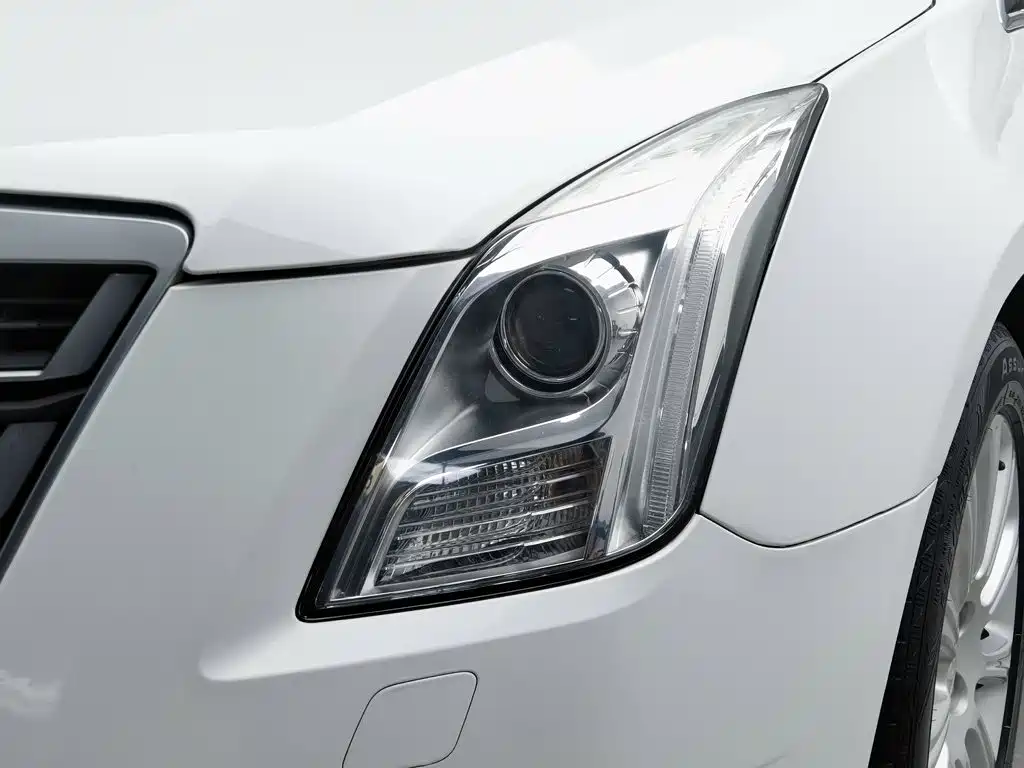 Cadillac XTS — миниатюра 7