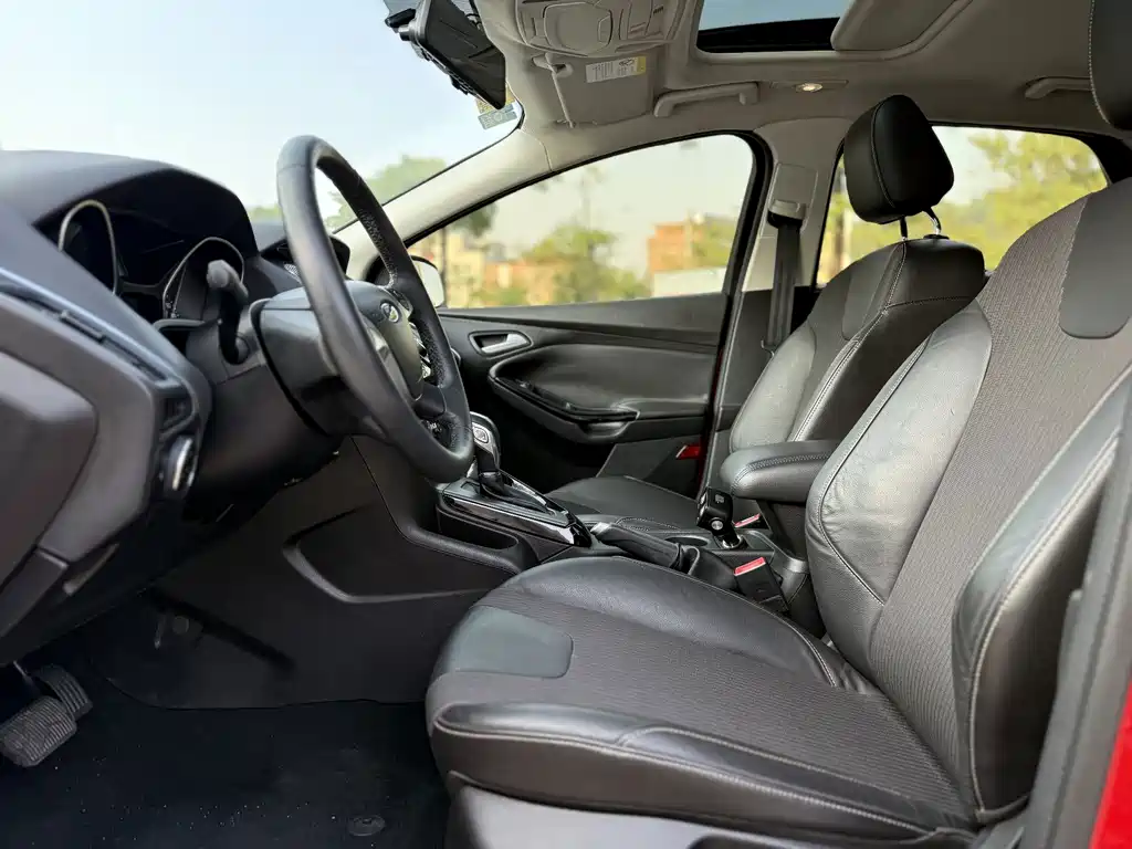Ford Focus — миниатюра 4