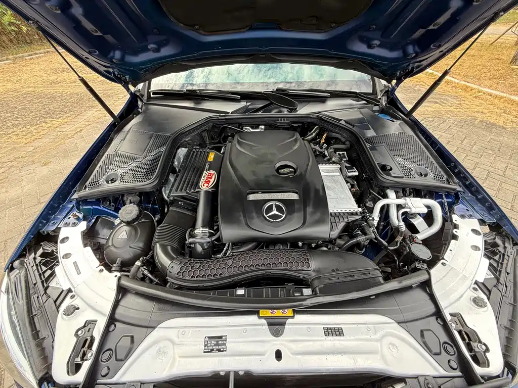 MERCEDES-BENZ C CLASS