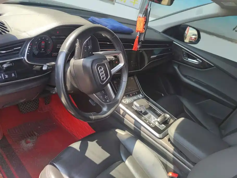 Audi Q8 — миниатюра 12