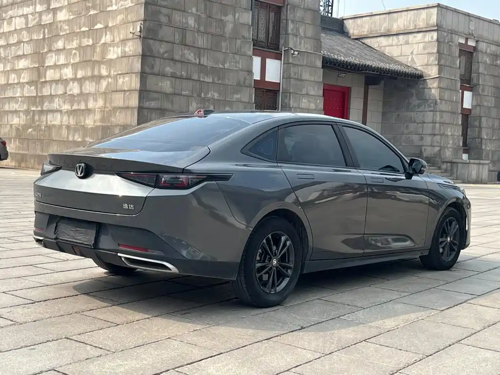 Changan Yida — миниатюра 7
