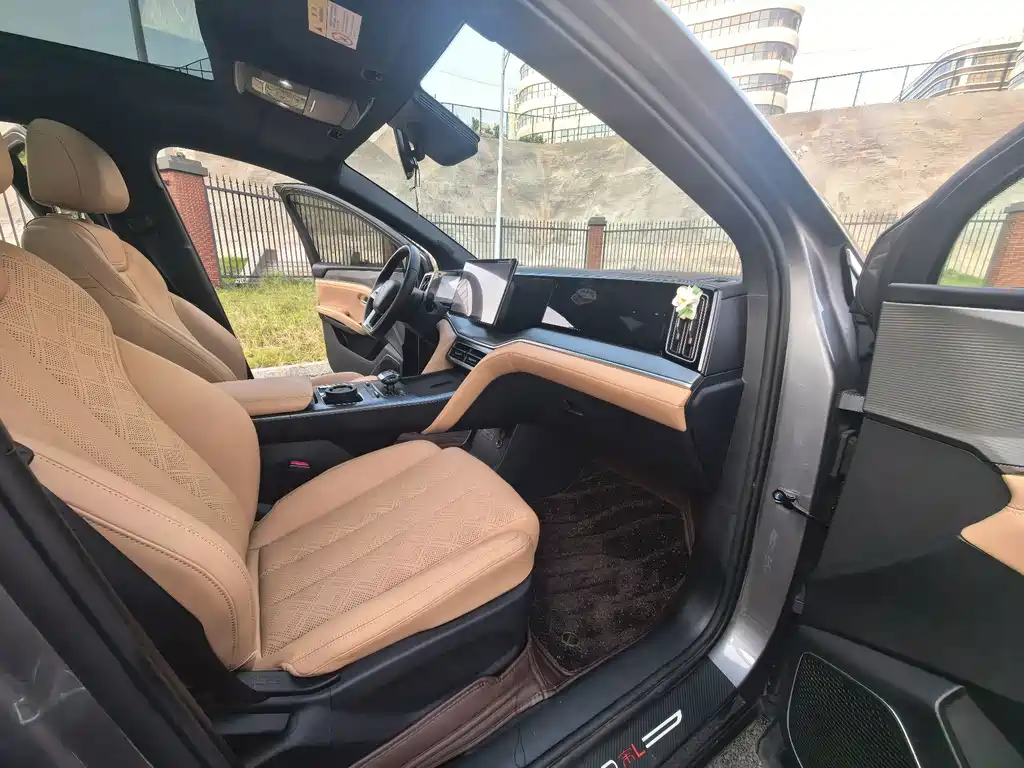 BYD L DM-i — миниатюра 24