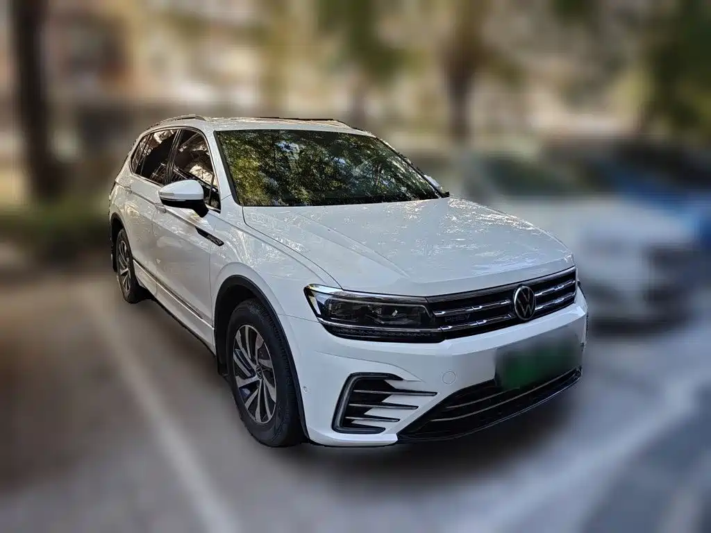Volkswagen Tiguan L PHEV — миниатюра 3