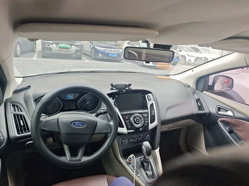 Ford Focus — миниатюра 14