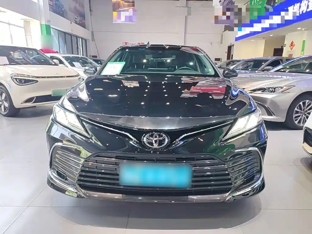 Toyota Camry 2021 2.0G Luxury