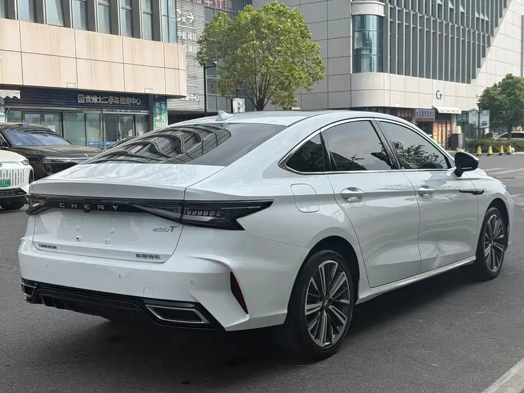 Chery Arrizo 8 — миниатюра 15