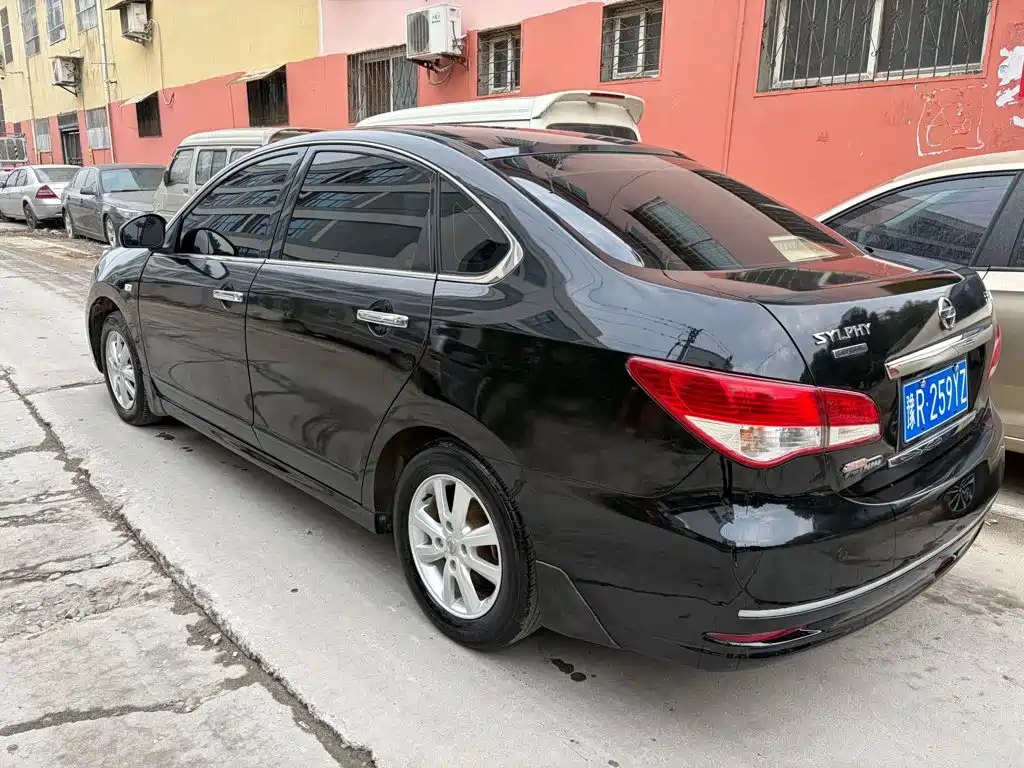 Nissan Sylphy — миниатюра 3