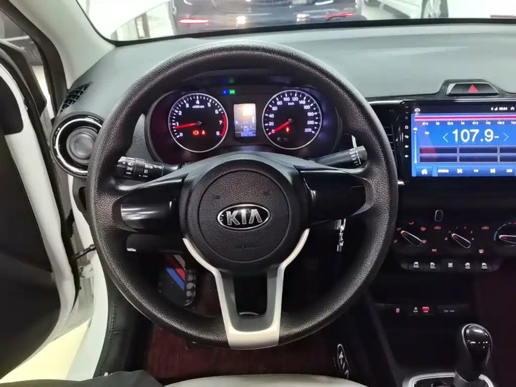 Kia Huanchi — миниатюра 11