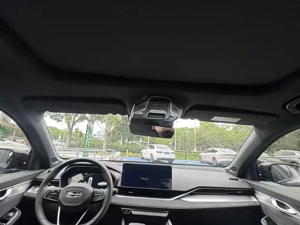 Geely Preface 2023 2.0TD Luxury