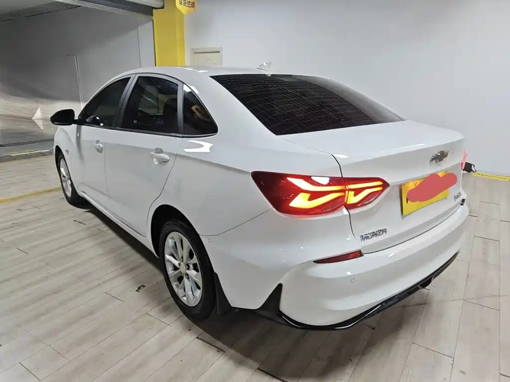 Chevrolet Monza — миниатюра 3