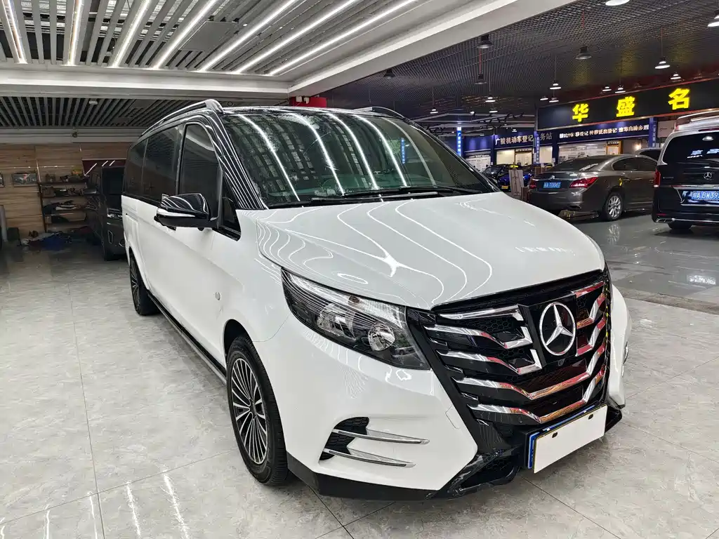 Mercedes-Benz Vito 2021 2.0T 7 мест