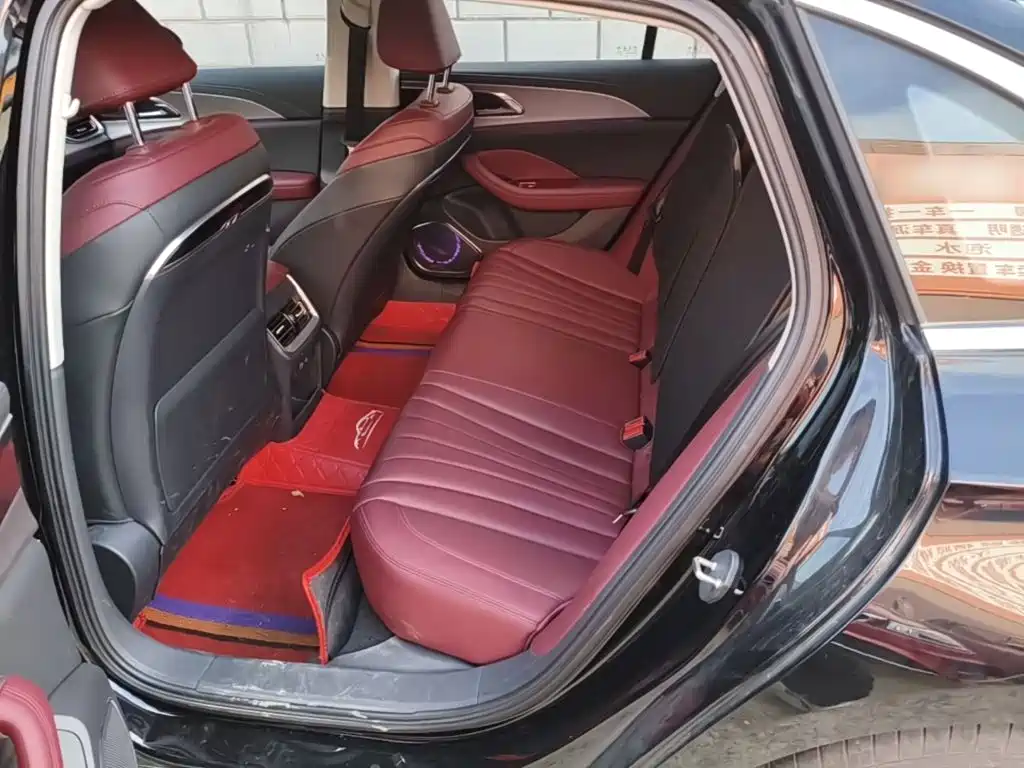 Hongqi Hongqi H5 — миниатюра 17