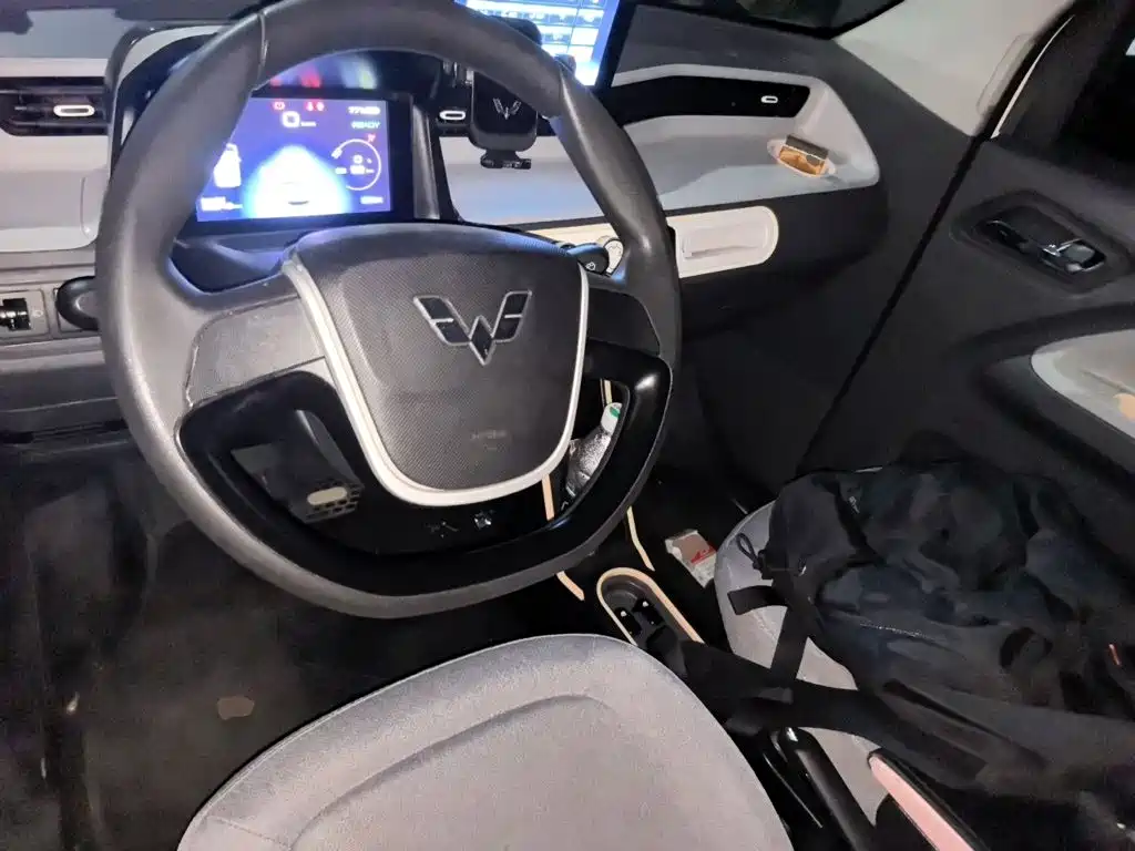 Wuling MINIEV — миниатюра 5