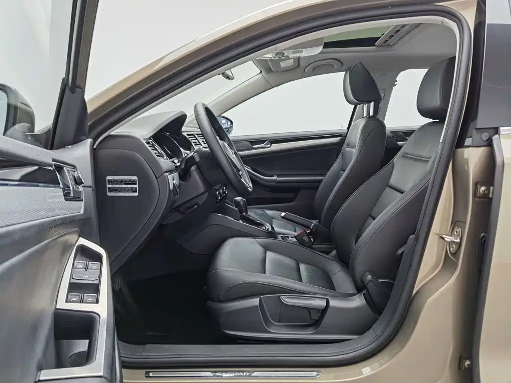 Volkswagen Sagitar — миниатюра 10