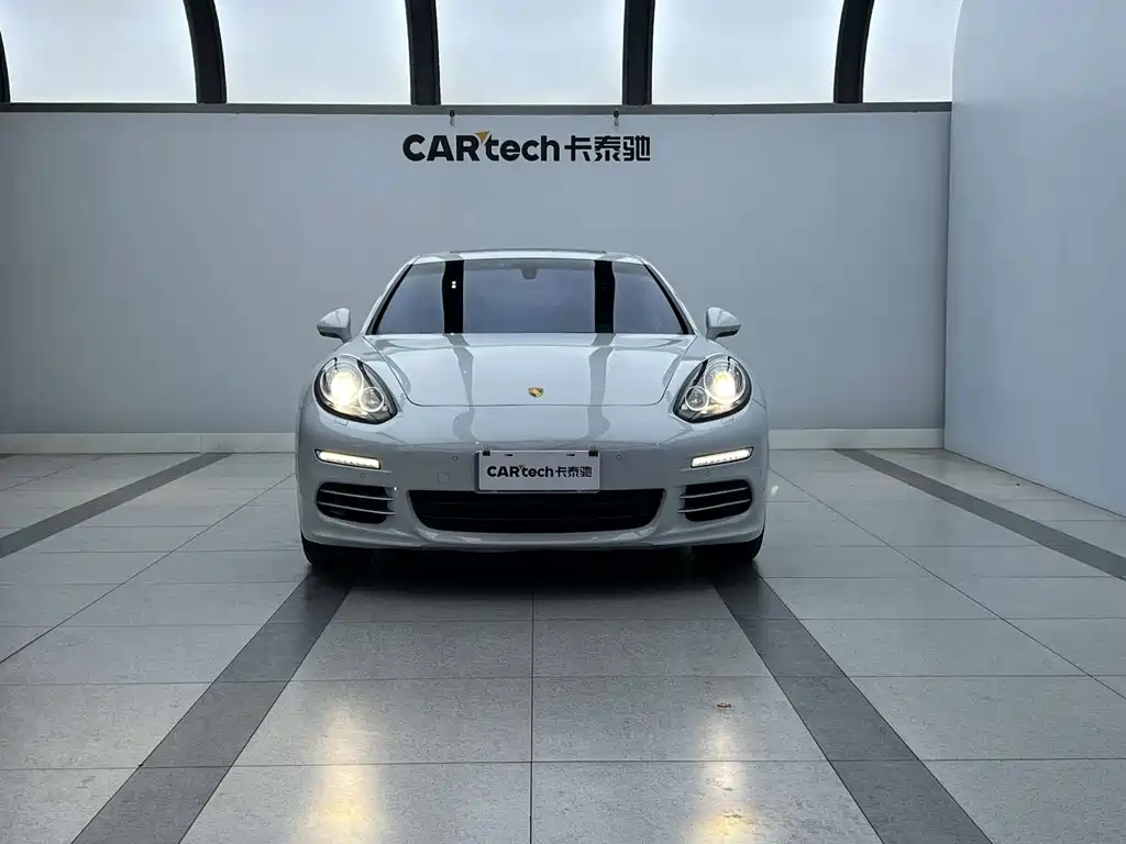 Porsche Panamera — миниатюра 2