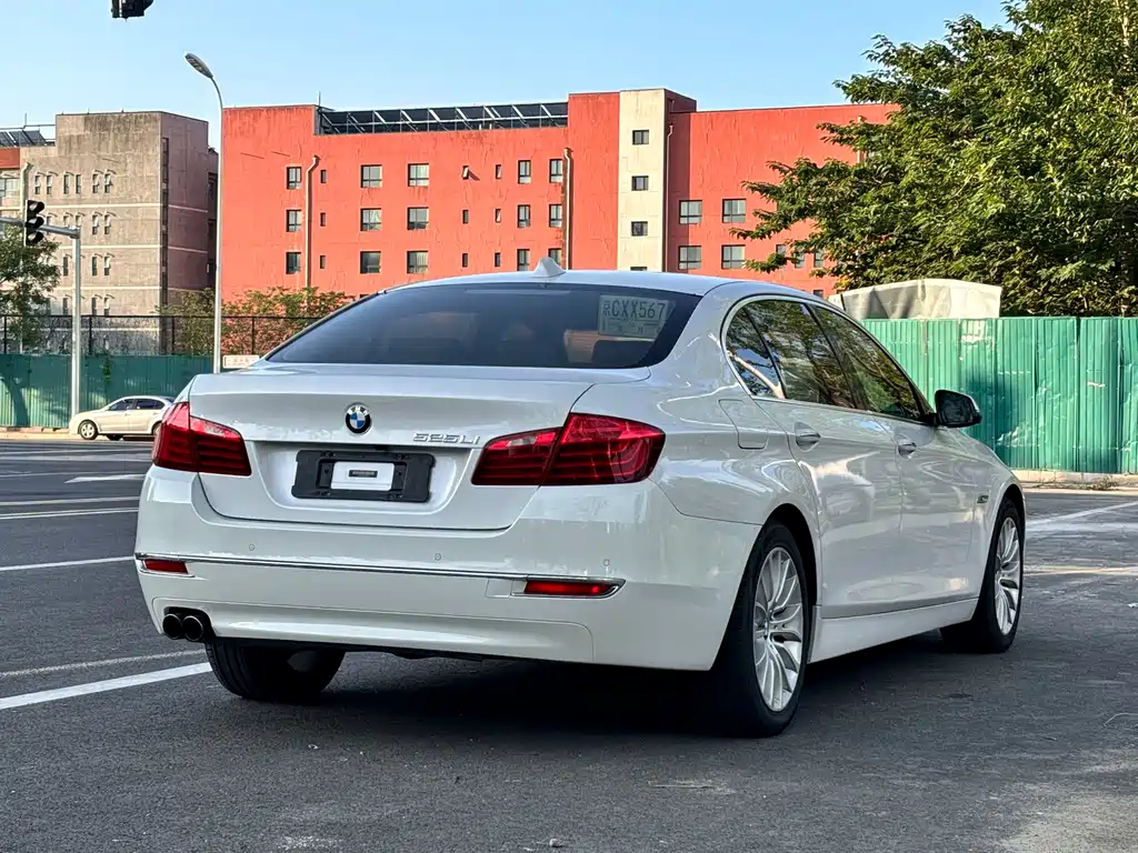 BMW 5 Series 5 2014 525Li Luxury