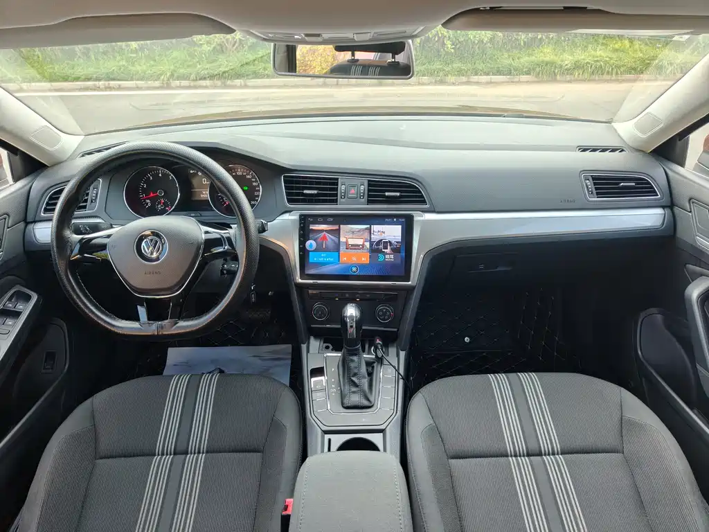 Volkswagen Lamando — миниатюра 8