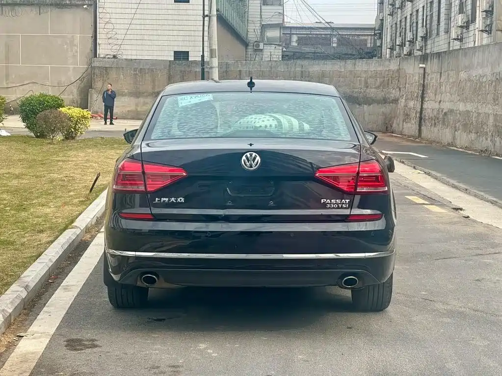 Volkswagen Passat — миниатюра 8