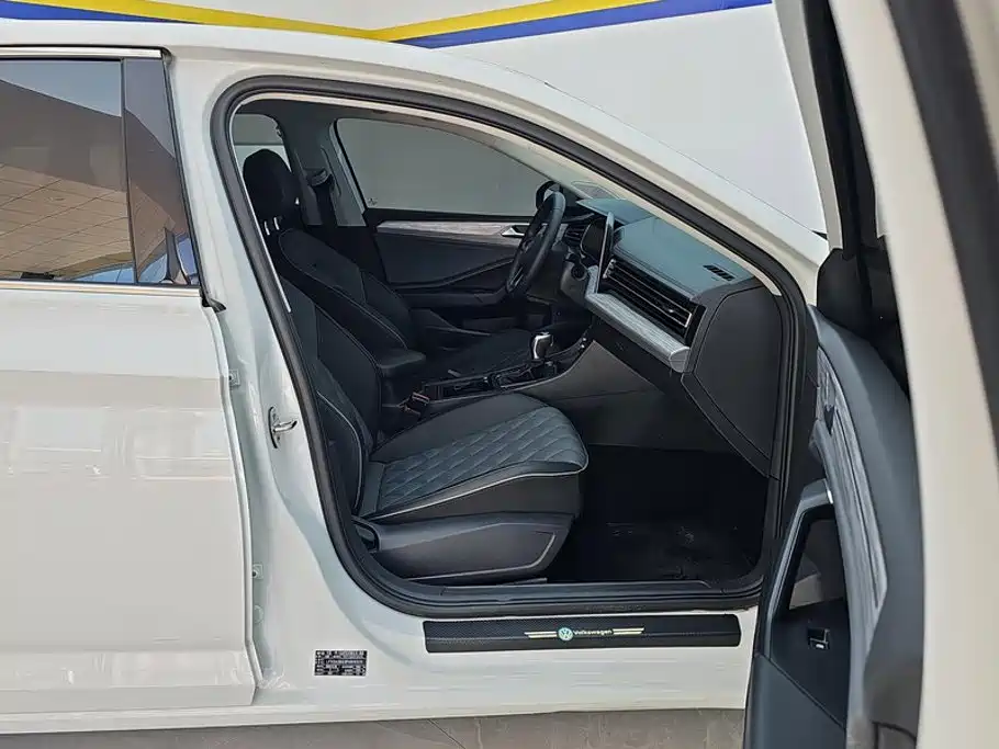 Volkswagen Sagitar — миниатюра 8