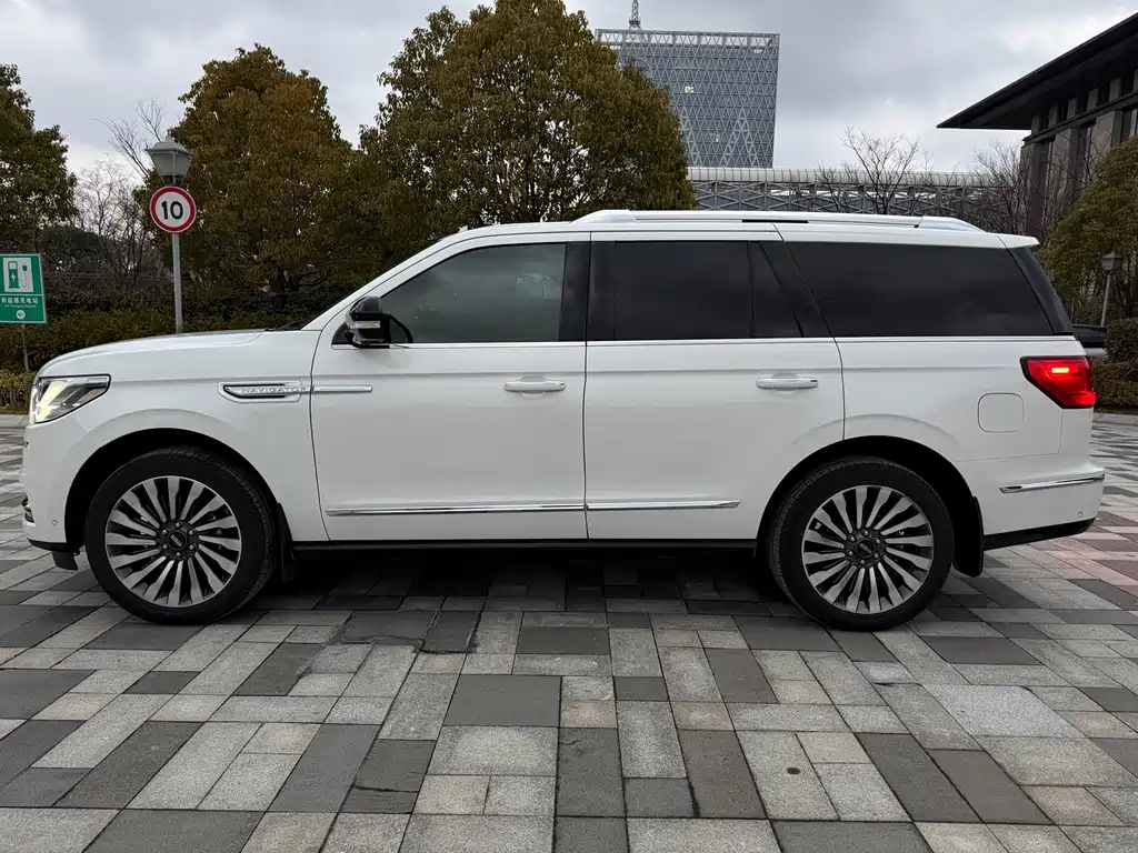 Lincoln Navigator 2020 3.5T