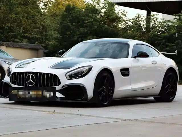 MERCEDES BENZ AMG GT