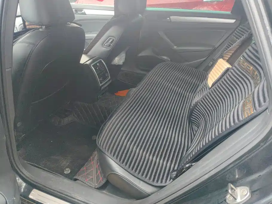 Volkswagen Passat — миниатюра 11