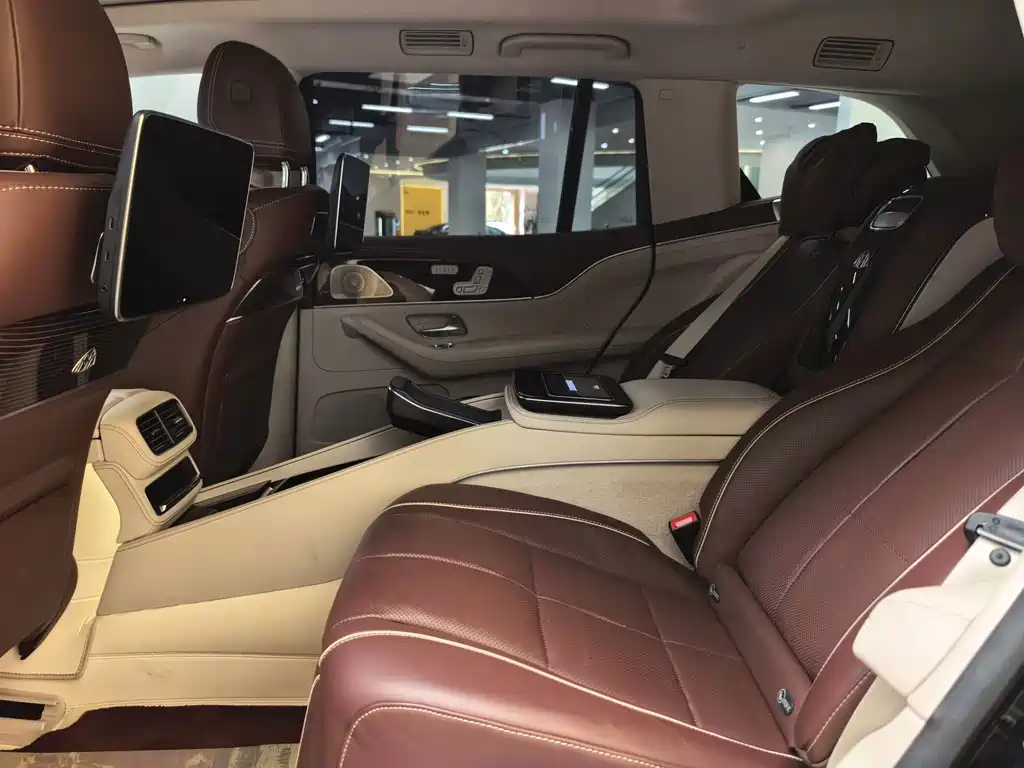 Mercedes-Benz GLS — миниатюра 13