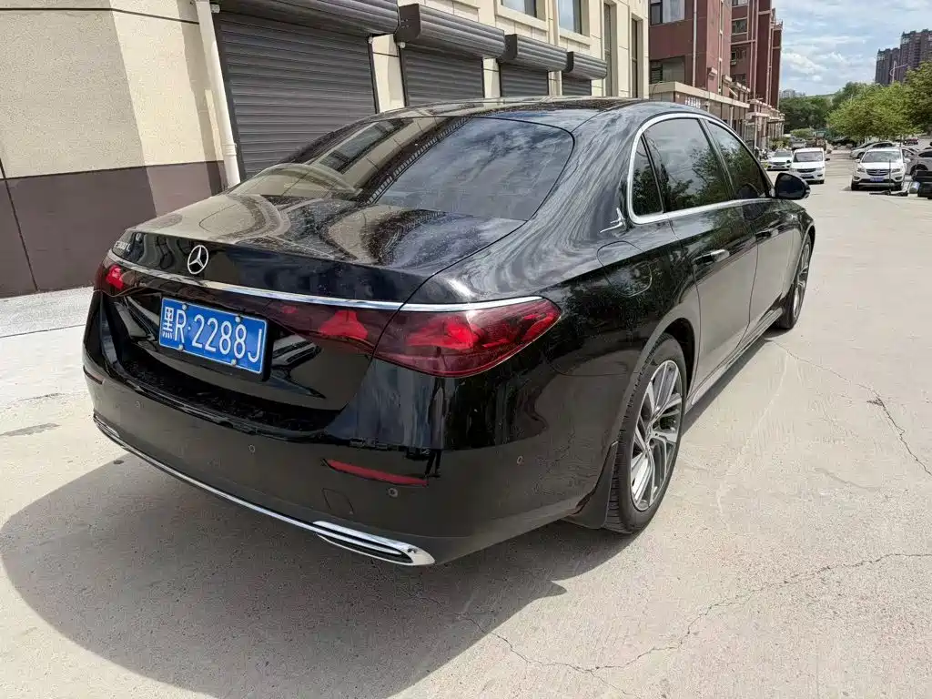 Mercedes-Benz E-Class E 2024 E 300 L Fashion