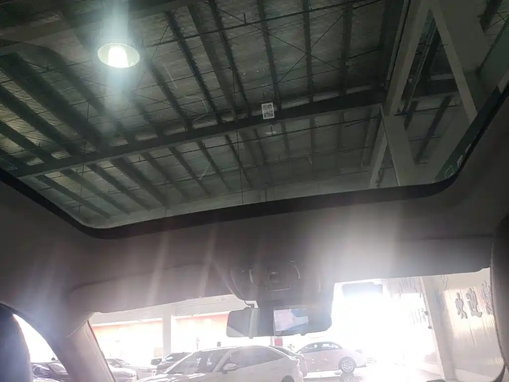 Roewe RX5 New Energy — миниатюра 18
