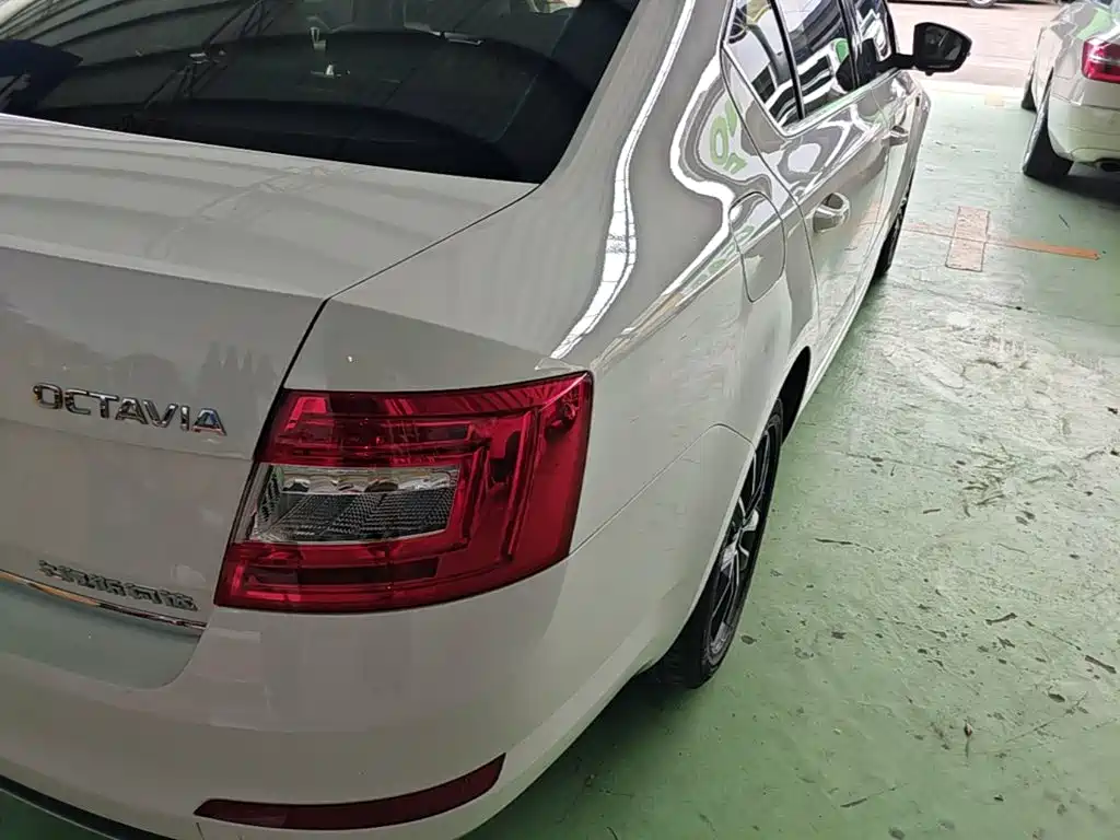 Skoda Octavia — миниатюра 8