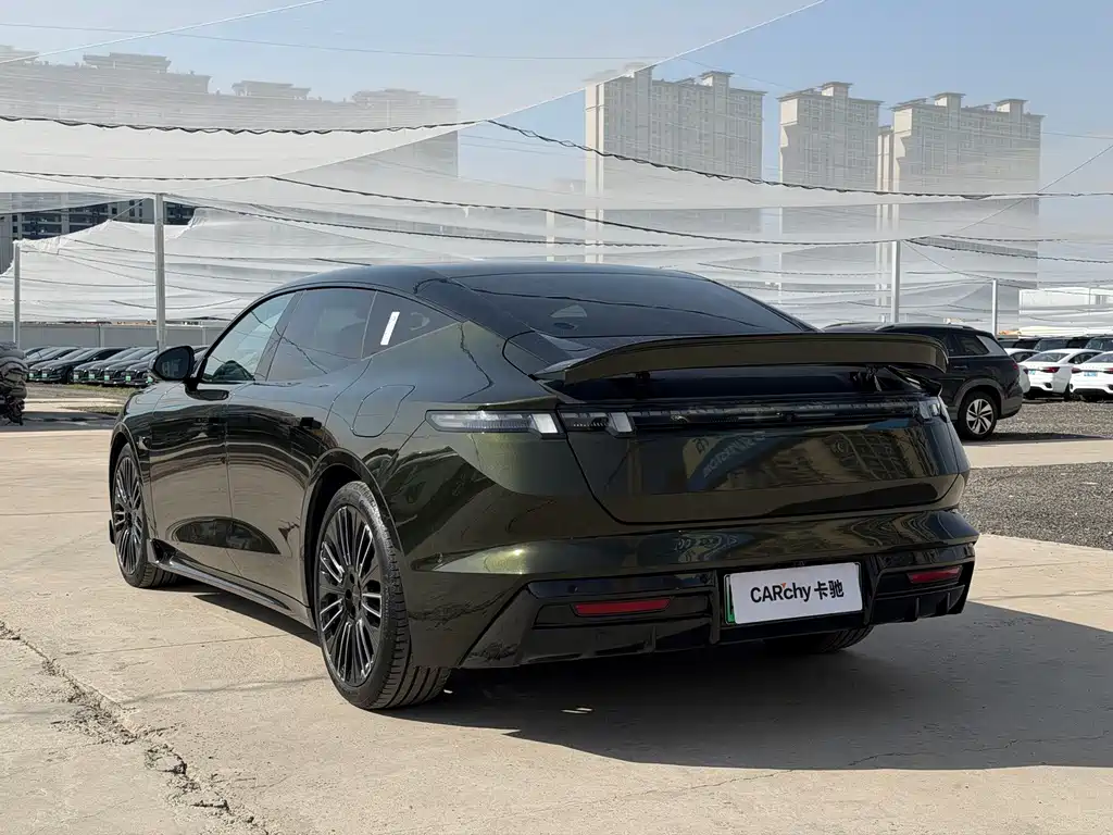 Lynk & Co 10 — миниатюра 6