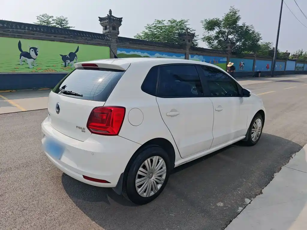 Volkswagen Polo — миниатюра 5