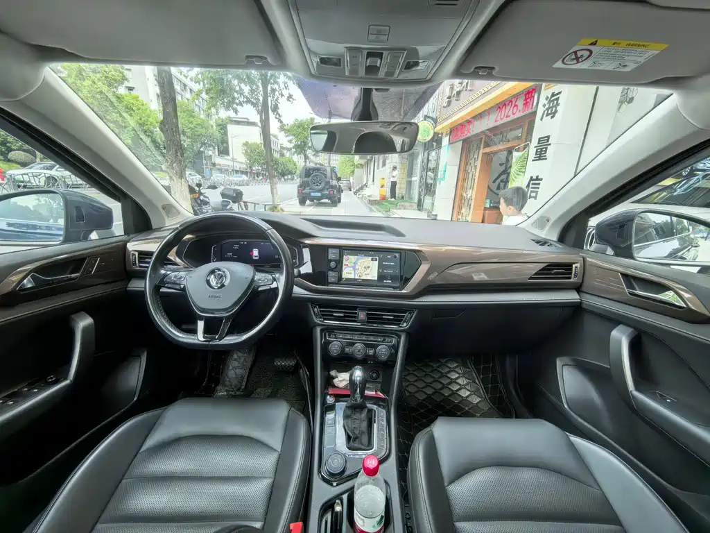 Volkswagen Tharu — миниатюра 10